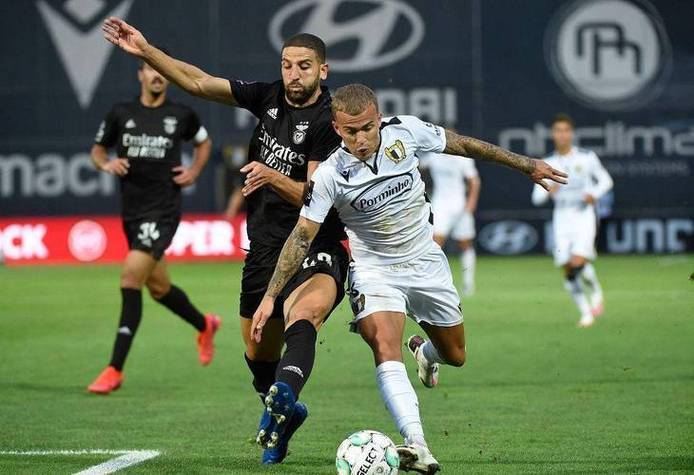 赛后葡超焦点战，托特纳姆防线松动，球迷炸锅，赛程密集仍需轮换的简单介绍