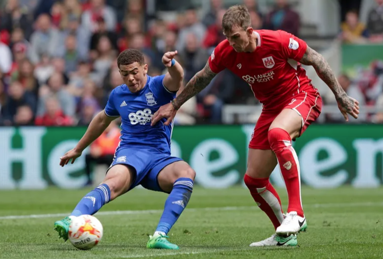 包含国际比赛日波尔图调整名单以备意甲，豪取连胜环节打磨，底气十足，细节决定成败的词条